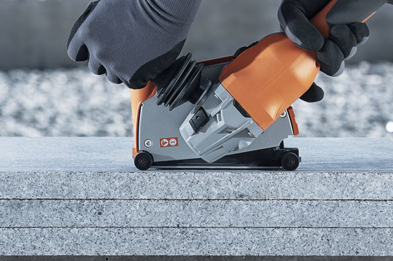 Husqvarna hg125b schleifmaschine + ladegerät 2x akku 970596301 
